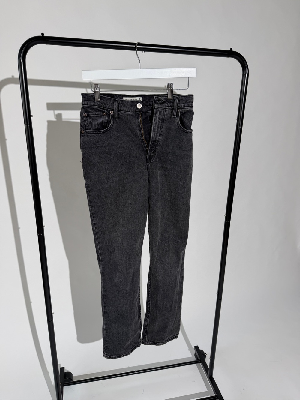 Abercrombie and Fitch curve 90s straight ultra high-rise size 0 short
